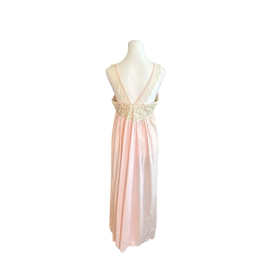 Vintage pink lace Cocquette cottagecore nightgown - Picture 2 of 4